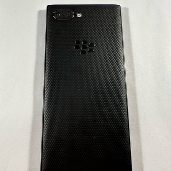 BlackBerry Key2 Unlocked - Picture 3 of 6